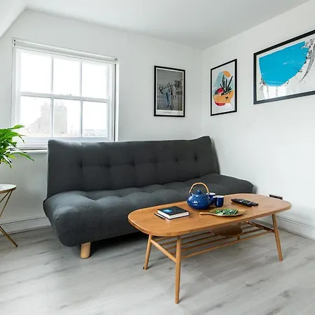 Newly Renovated Central One-Bedroom, 99 Steps To The Sea Brighton Exterior photo